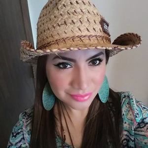 Meet your Posher, Ana